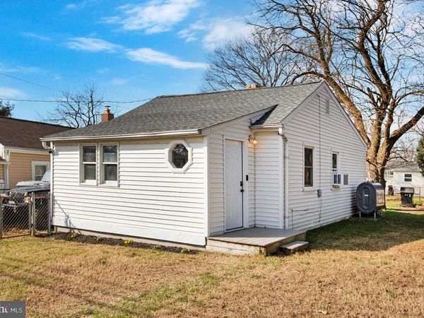 7922 W END DRIVE, BALTIMORE, MD 21226