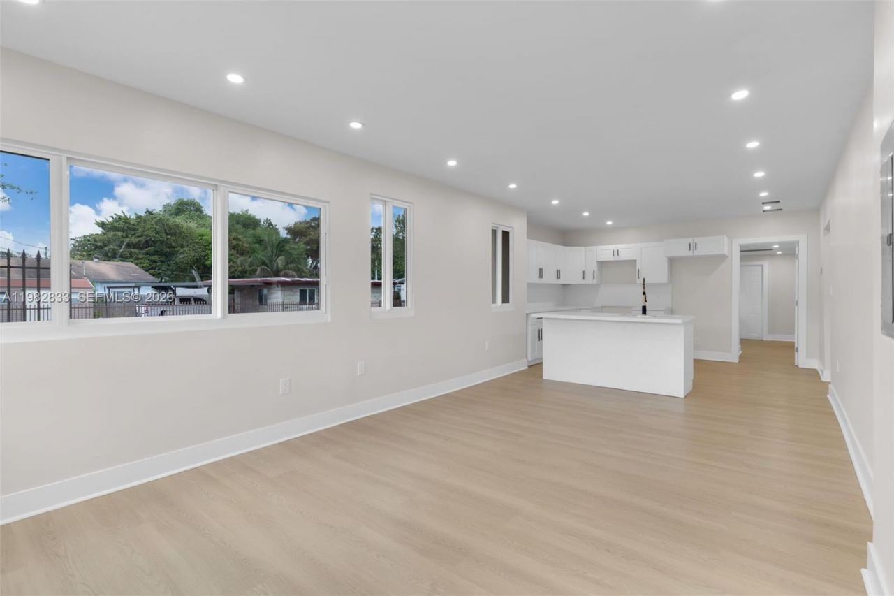 1521 NW 51st St , Miami, FL 33142 Photo