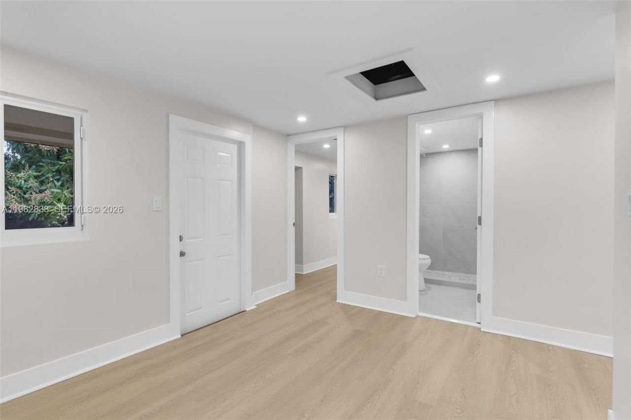 1521 NW 51st St , Miami, FL 33142 Photo