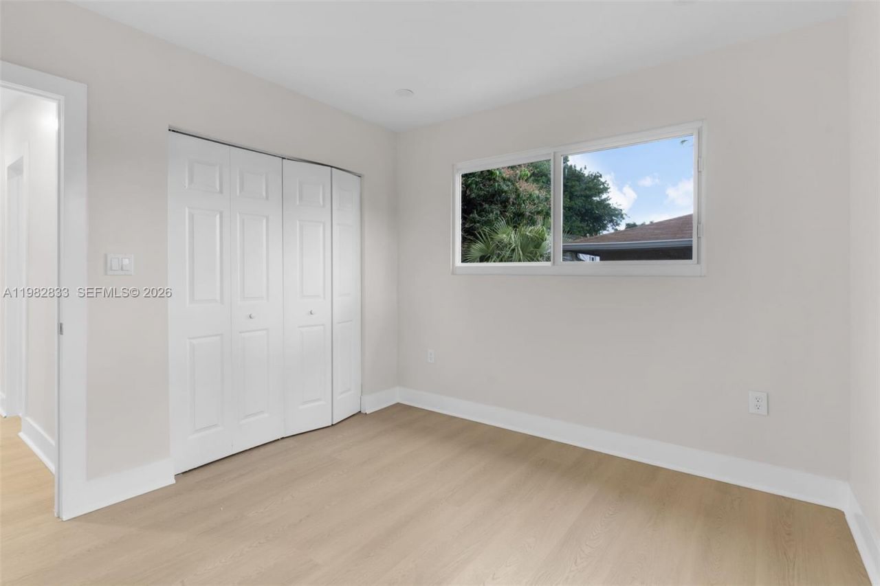 1521 NW 51st St , Miami, FL 33142 Photo