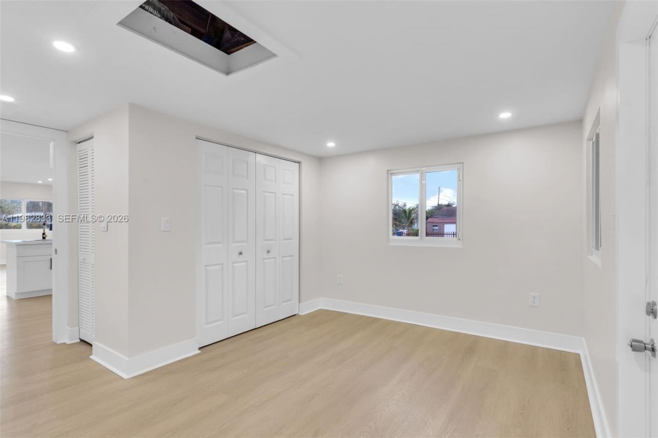 1521 NW 51st St , Miami, FL 33142 Photo