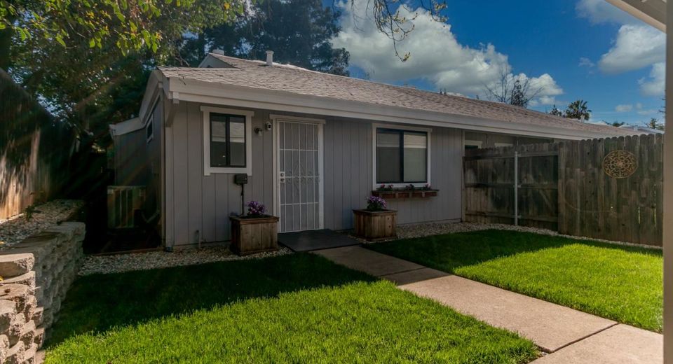 3635 Gold Creek Ln, Sacramento, CA 95827 Photo