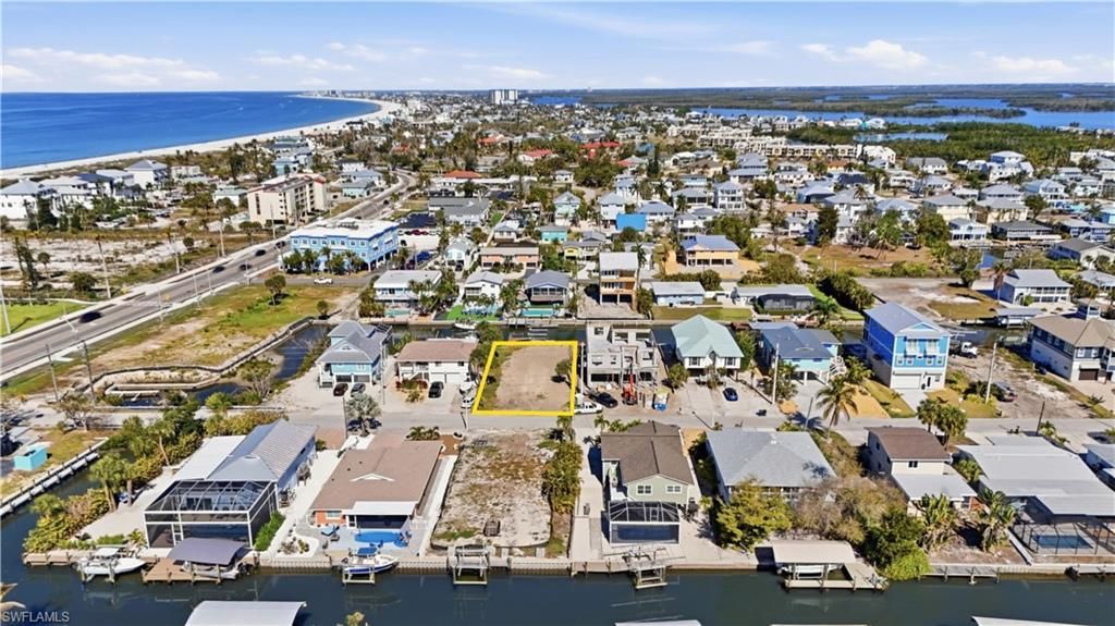 129 Curlew St, Fort Myers Beach, FL 33931 Photo