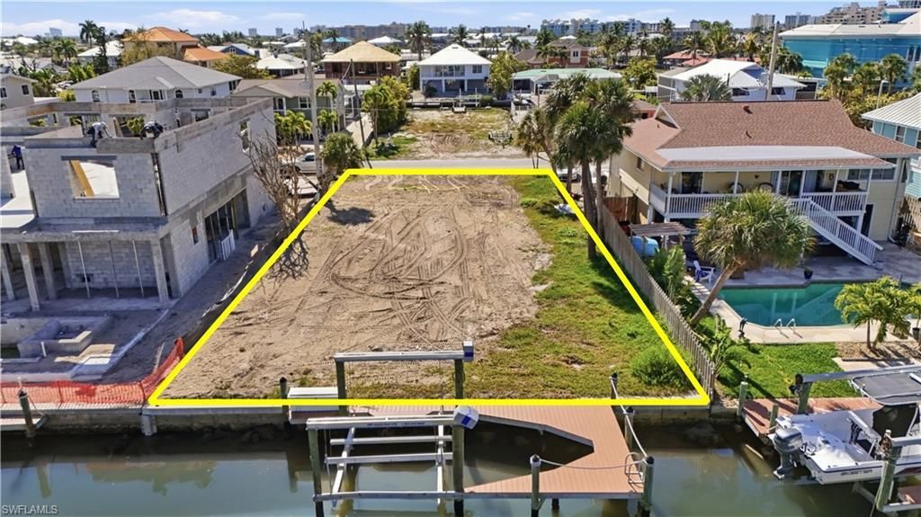 129 Curlew St, Fort Myers Beach, FL 33931 Photo