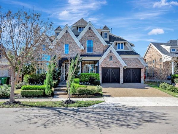 824 Oglethorpe Lane, Savannah, TX 76227