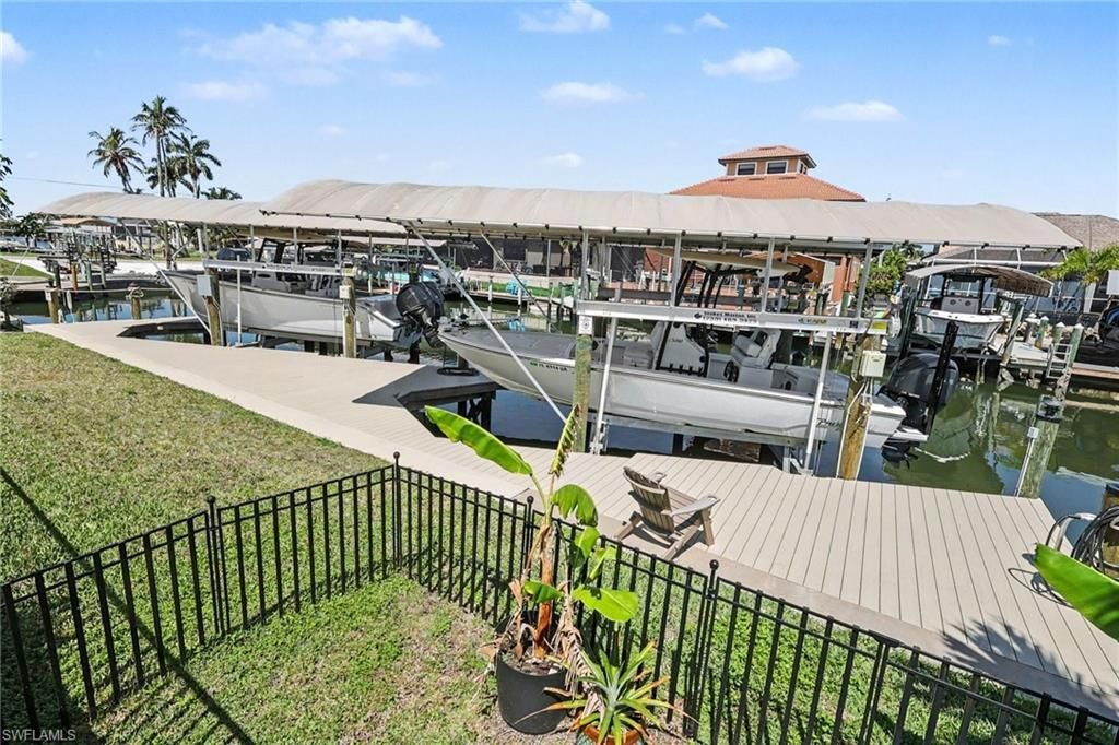 3656 Emerald Ave , Saint James City, FL 33956 Photo