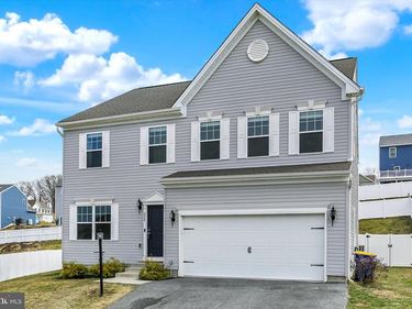 220 CHAMPIONS DRIVE, YORK HAVEN, PA 17370