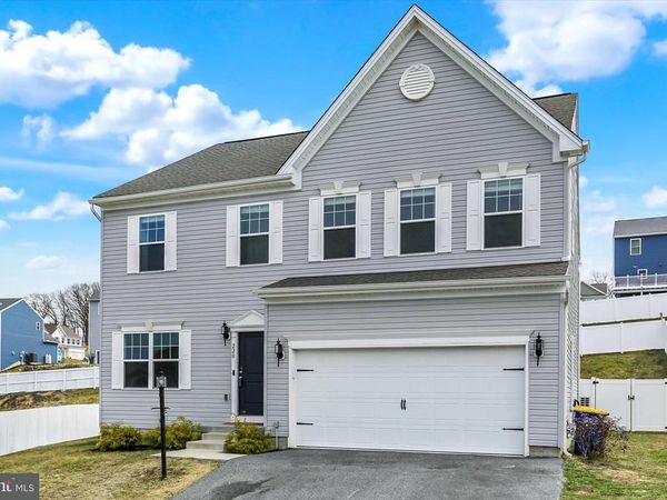 220 CHAMPIONS DRIVE, YORK HAVEN, PA 17370