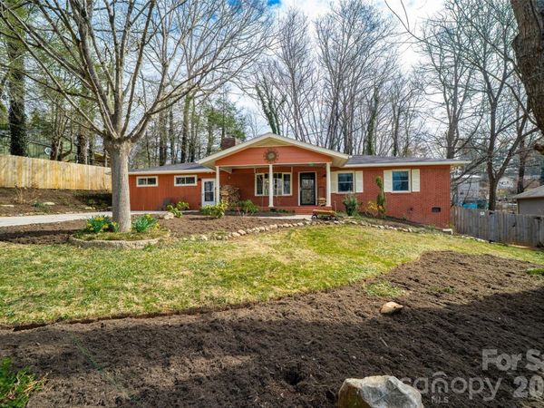 131 Locust Court , Arden, NC 28704