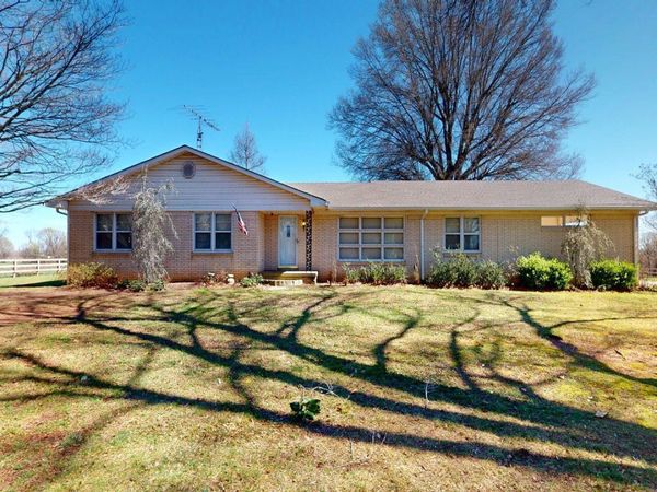 1358 Palestine Road , Newbern, TN 38059