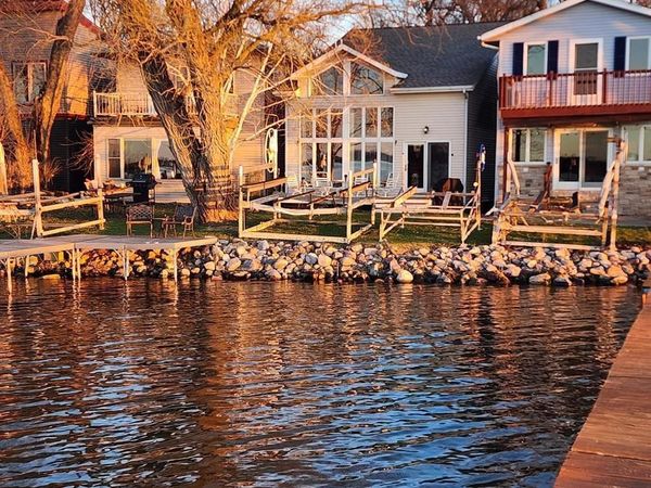 4378 S Jordan Drive, Unit 4, McFarland, WI 53558