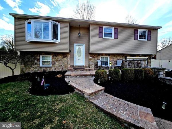 66 HENRY AVENUE, FEASTERVILLE TREVOSE, PA 19053