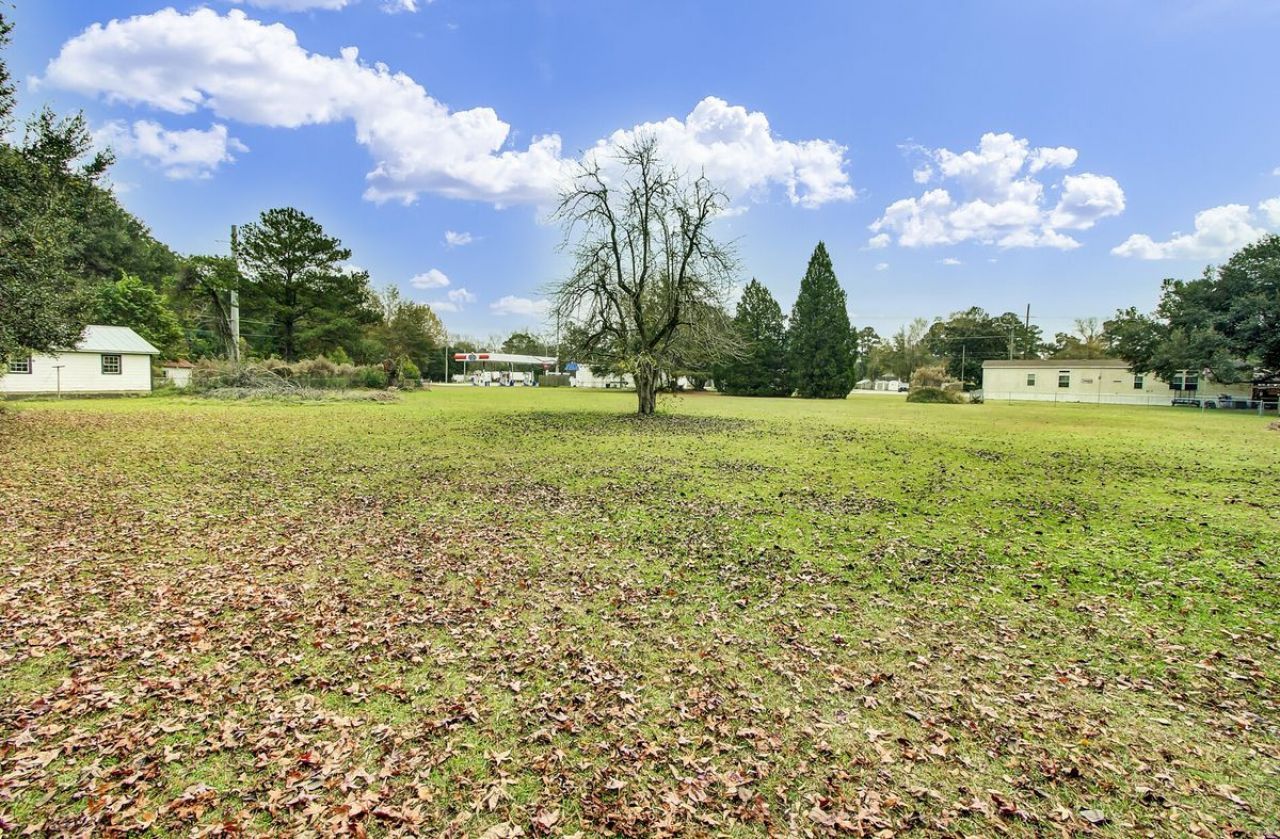 639 Orangeburg Road  Photo 11