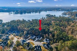 111 Buccaneer Place photo 4