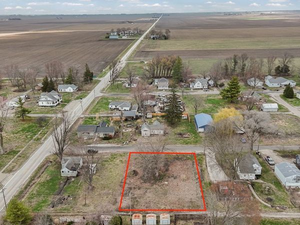 107 Sheridan Street, Longview, IL 61852