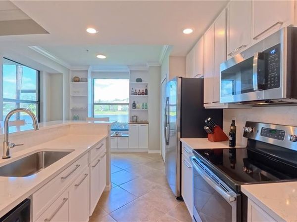 9529 Avellino WAY, Unit 2813, NAPLES, FL 34113