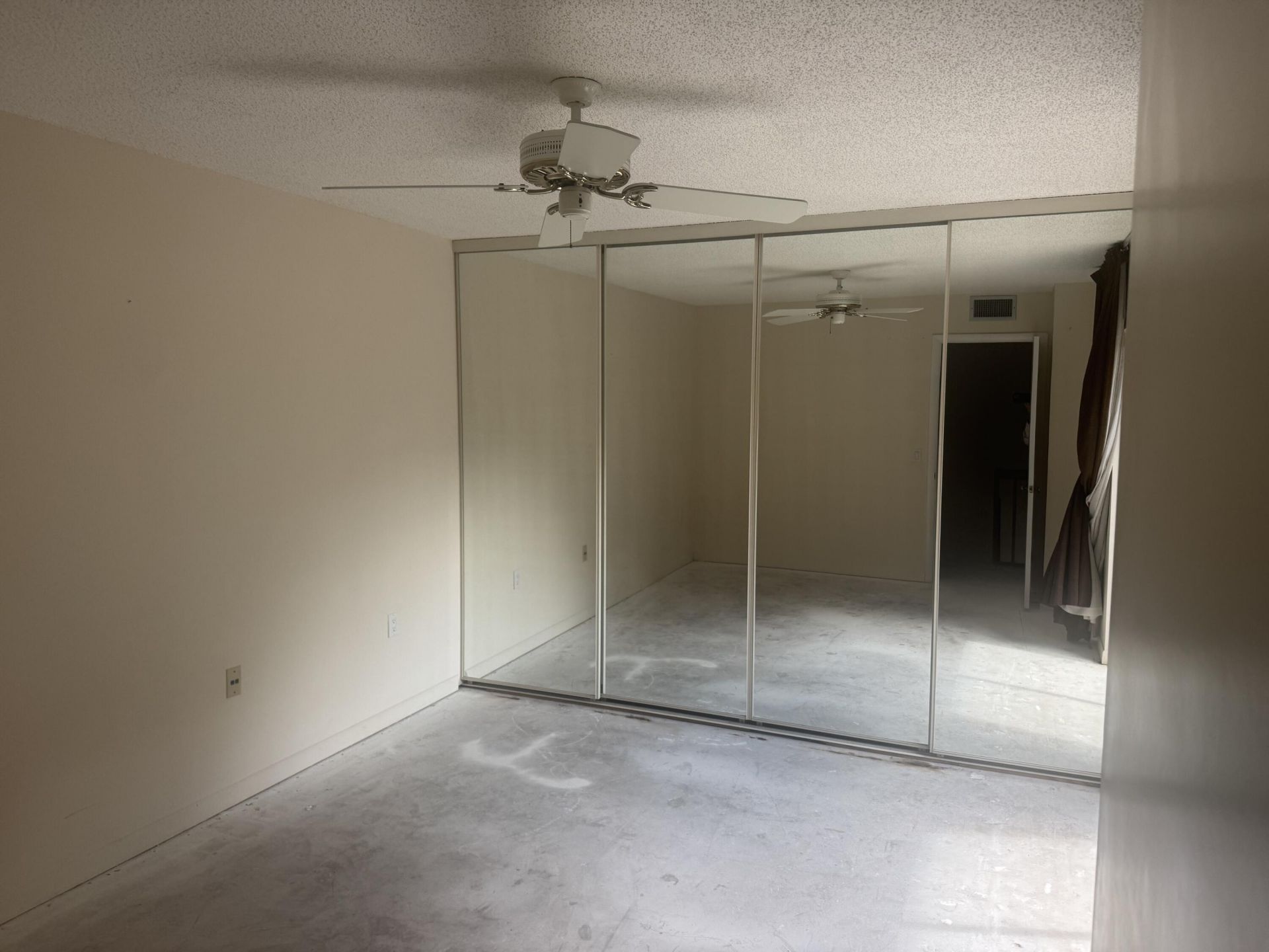 219 2nd Lane, Palm Beach Gardens, FL 33418 Photo