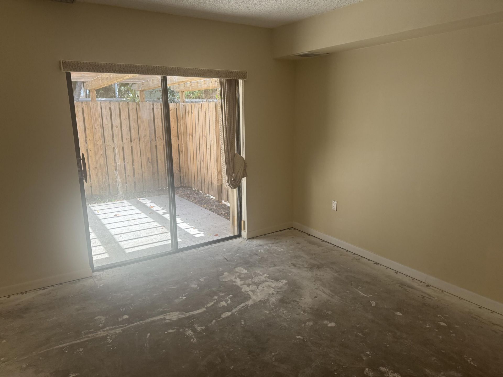 219 2nd Lane, Palm Beach Gardens, FL 33418 Photo