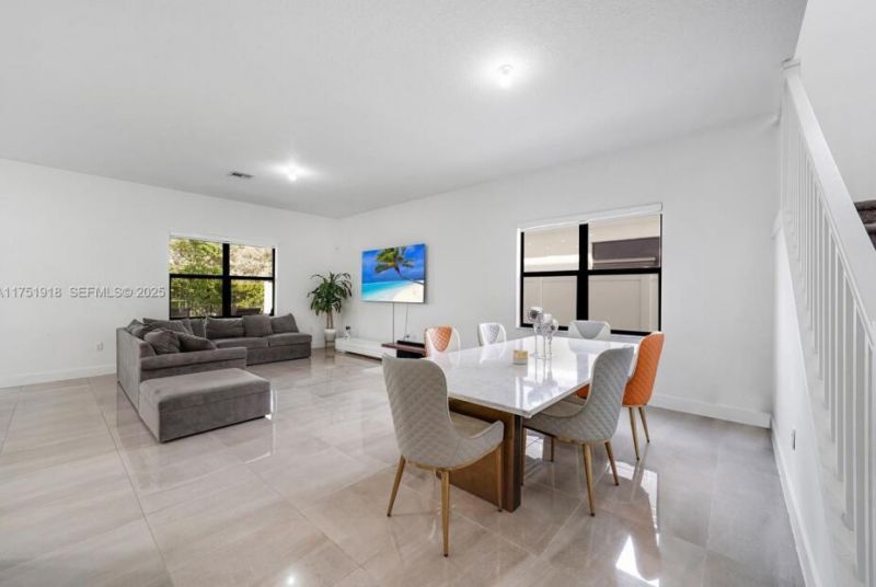 17325 SW 41 Street, Miramar, FL 33029 Photo