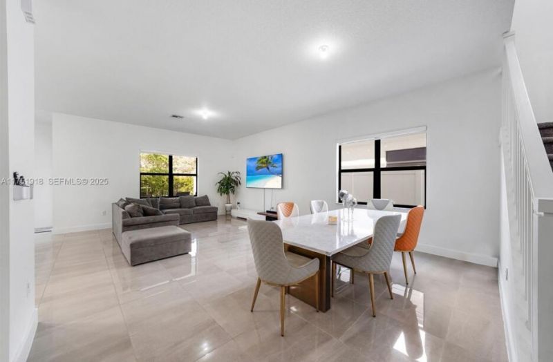 17325 SW 41 Street, Miramar, FL 33029 Photo