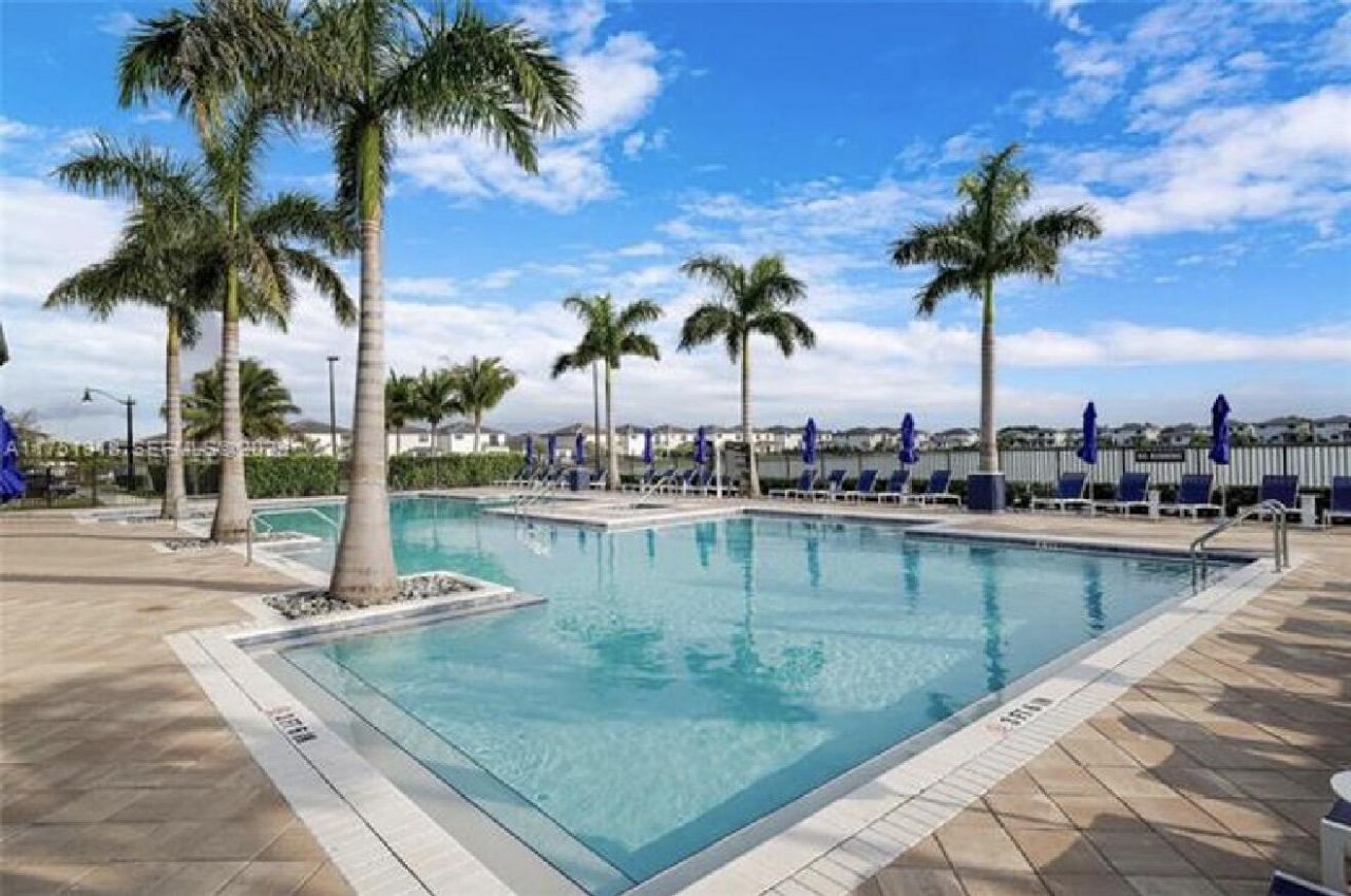 17325 SW 41 Street, Miramar, FL 33029 Photo