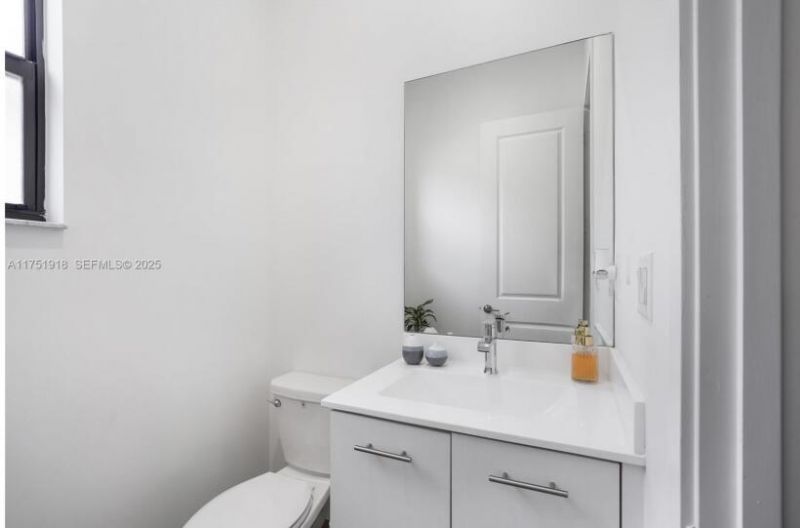 17325 SW 41 Street, Miramar, FL 33029 Photo