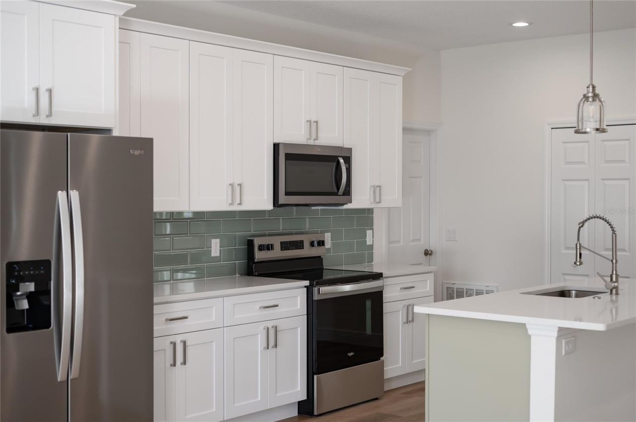 136 11th Avenue , Osteen, FL 32764 Photo