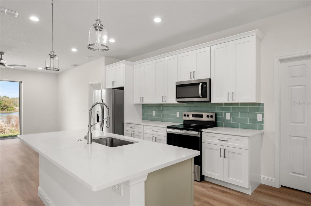 136 11th Avenue , Osteen, FL 32764 Photo