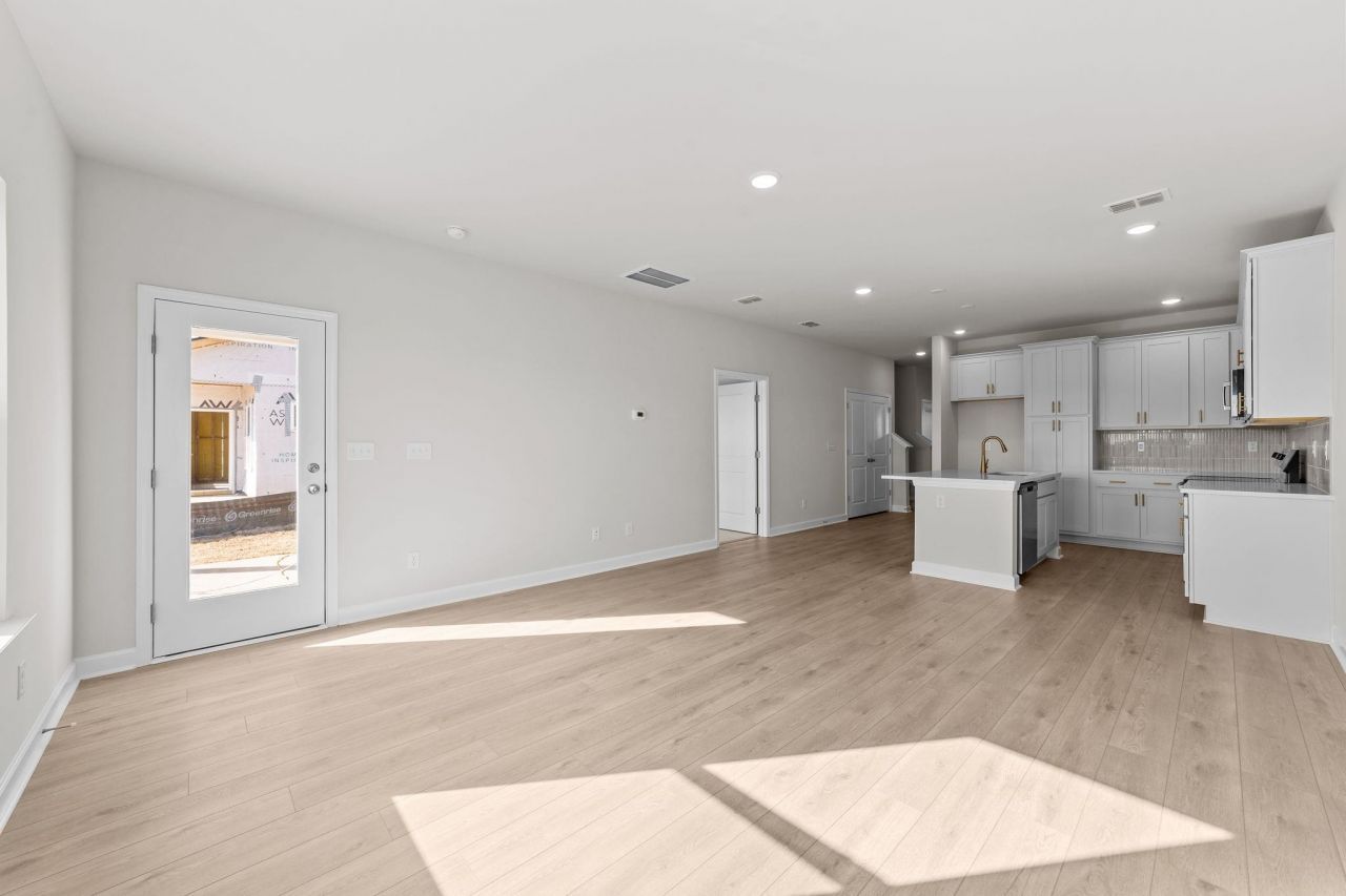 738 Ebb Tide Rd. Photo 12