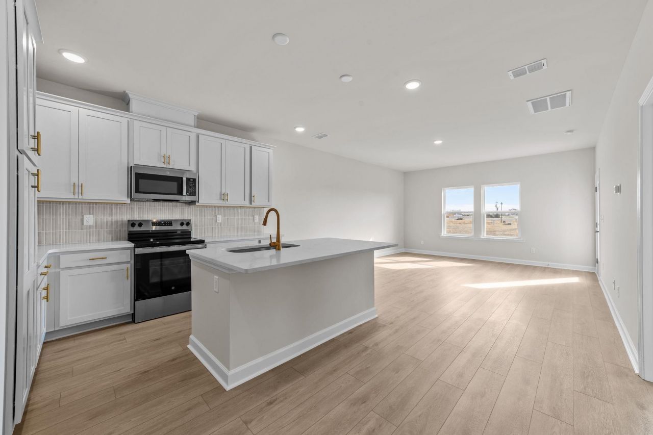 738 Ebb Tide Rd. Photo 7