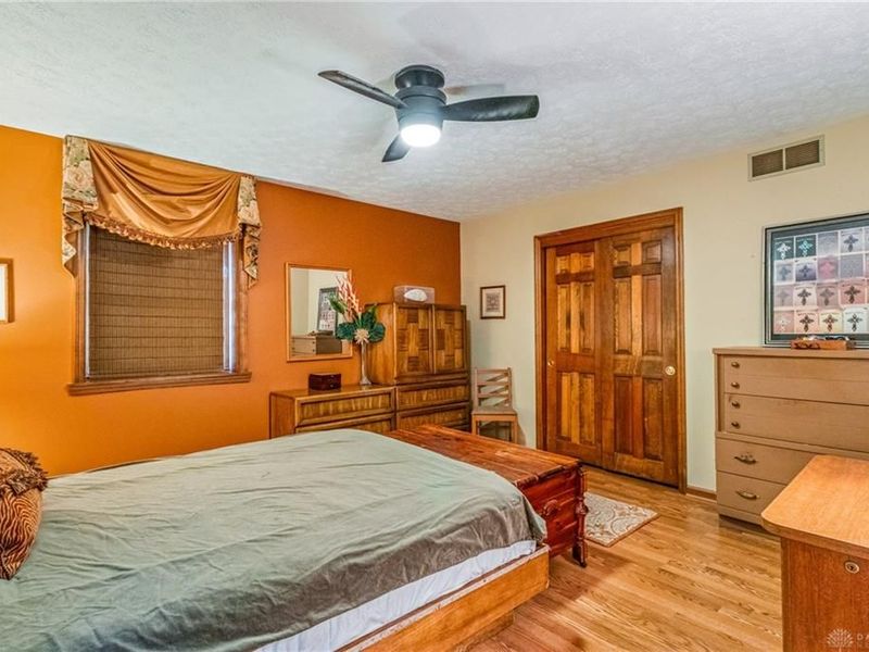 610 W Alex Bell Road, Washington Township, OH 45459 Photo 13