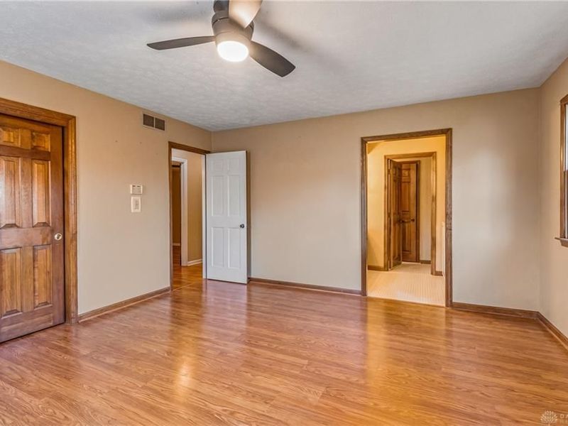 610 W Alex Bell Road, Washington Township, OH 45459 Photo 31