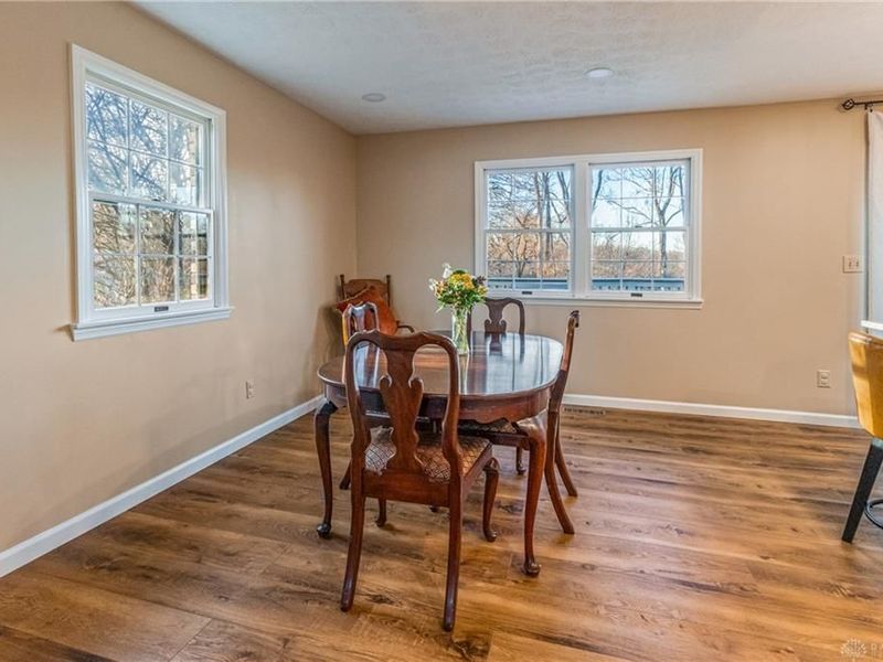 610 W Alex Bell Road, Washington Township, OH 45459 Photo 6