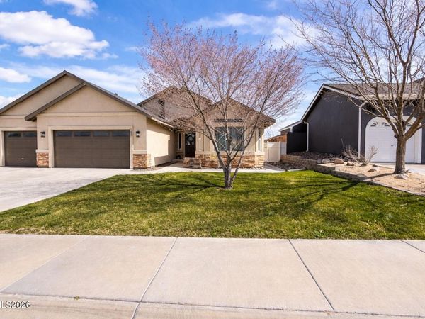 1037 Pepper Lane, Fernley, NV 89408