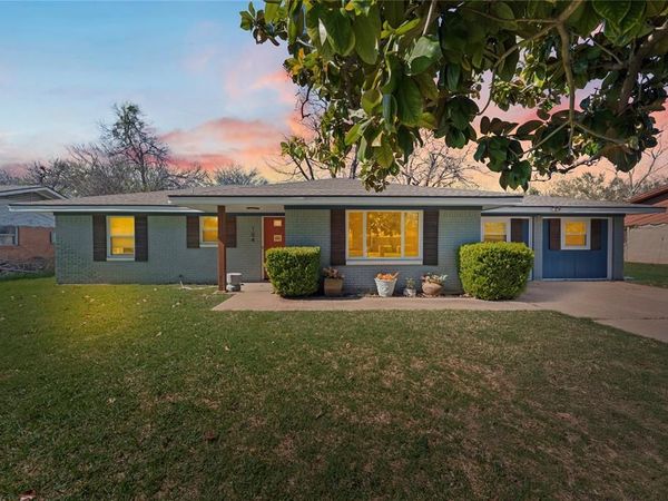 104 E Santa Anna Drive, Robinson, TX 76706