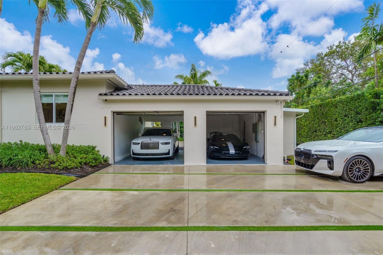 500 NE 51st St , Miami, FL 33137 Photo