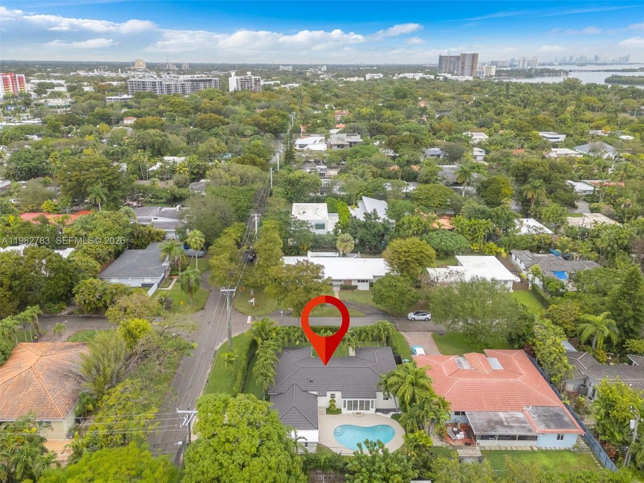 500 NE 51st St , Miami, FL 33137 Photo