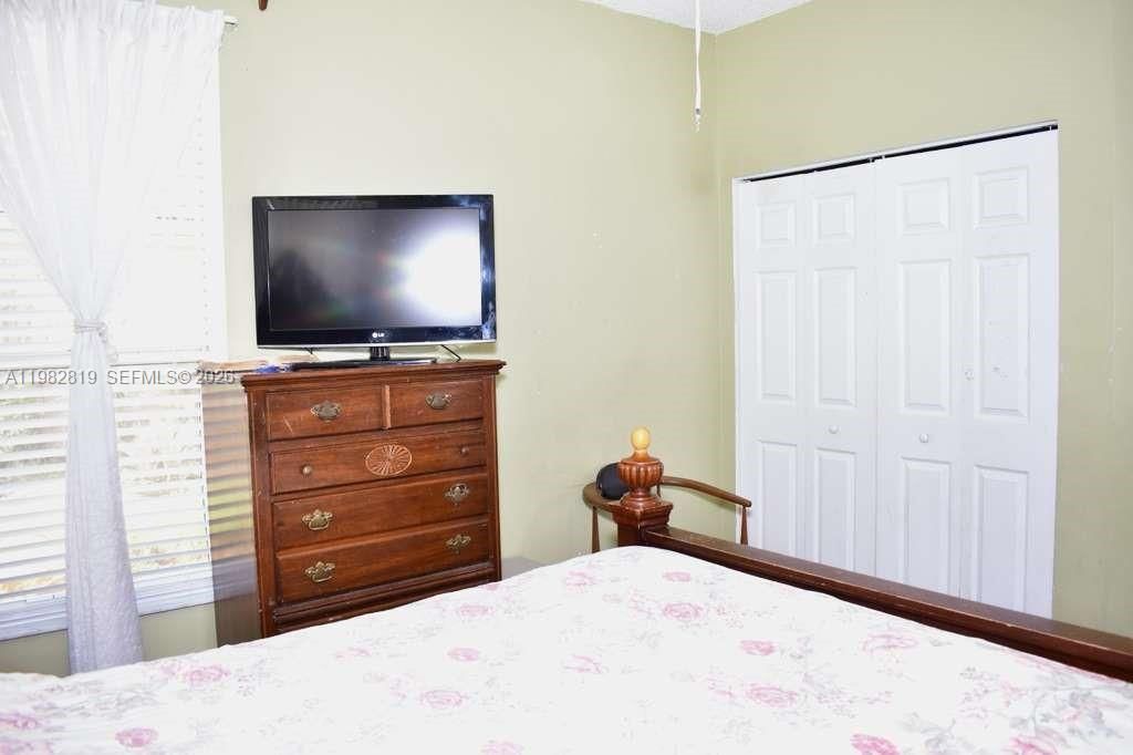 16319 SW 11th St , Pembroke Pines, FL 33027 Photo