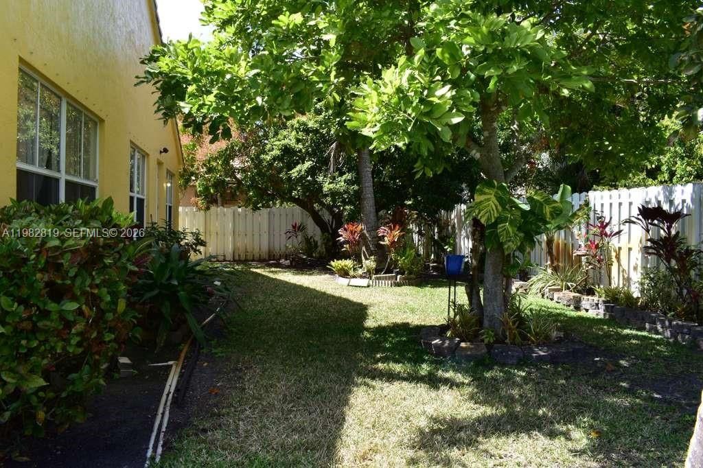 16319 SW 11th St , Pembroke Pines, FL 33027 Photo