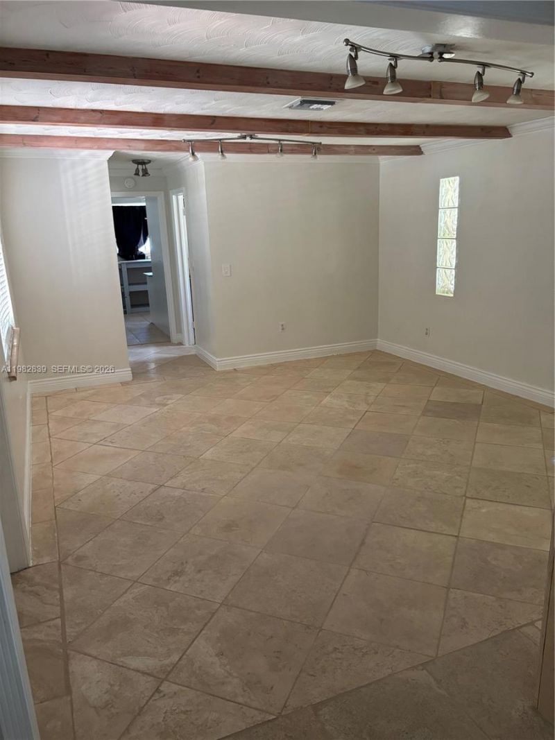 729 NE 2nd Ct, Hallandale Beach, FL 33009 Photo