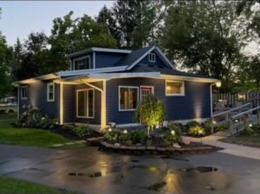 5610 Croswell Road, Waterford Twp, MI 48327