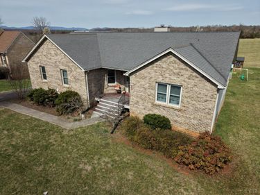 921 Alum Springs Road, Forest, VA 24551