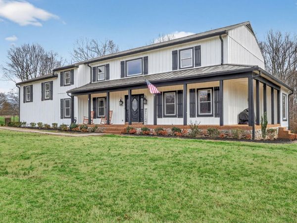 7255 Hall Rd, Greenbrier, TN 37073