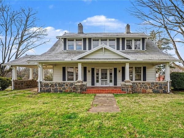 402 E Main Street, Boonville, NC 27011