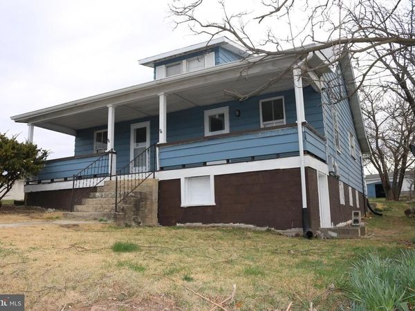 216 N MAIN STREET, PETERSBURG, WV 26847