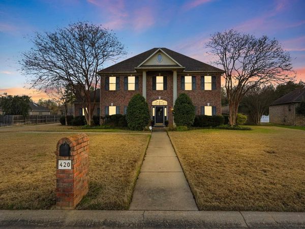 420 Wellesley, Conway, AR 72034