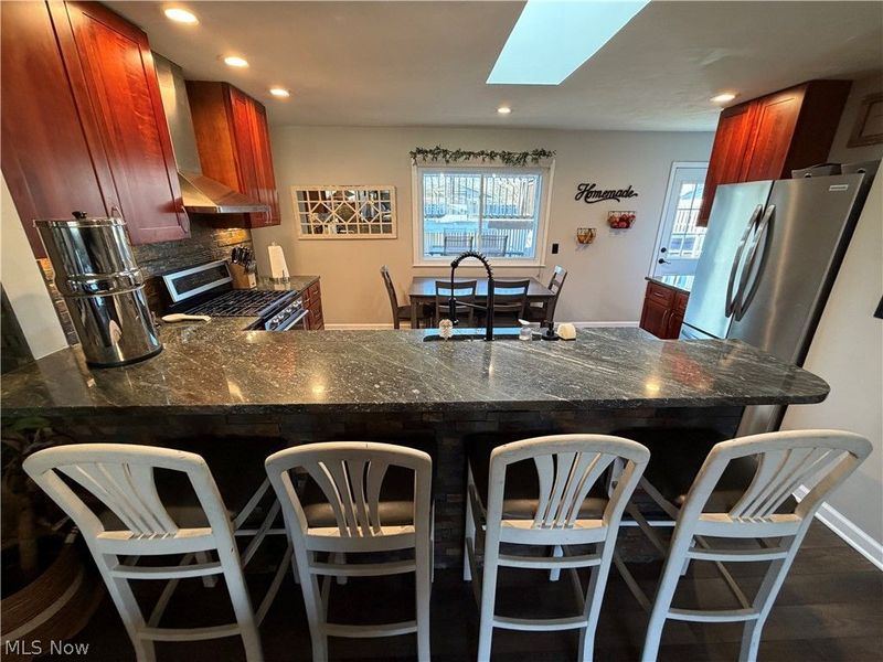 28575 Holly Drive, North Olmsted, OH 44070 Photo 6