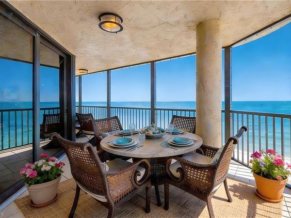 9653 Gulf Shore DR, Unit 903, NAPLES, FL 34108