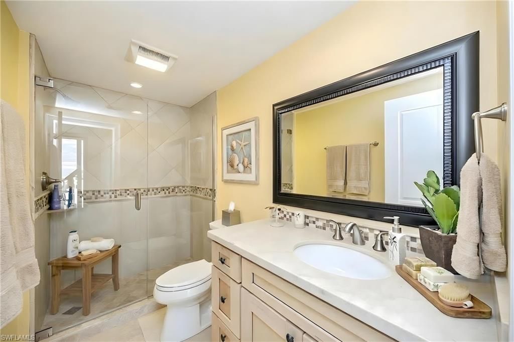 9653 Gulf Shore Dr, Unit 903, Naples, FL 34108 Photo