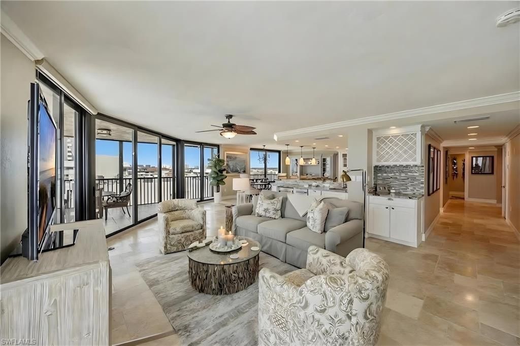 9653 Gulf Shore Dr, Unit 903, Naples, FL 34108 Photo